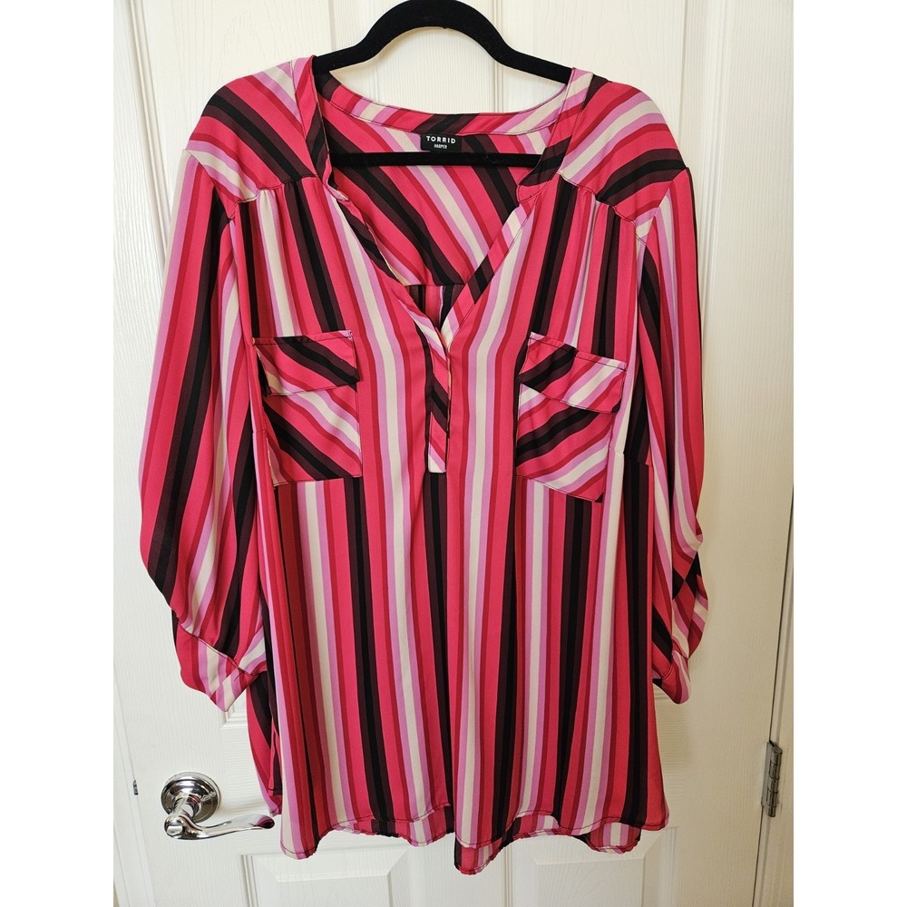 Torrid Harper Multicolor Striped Top Roll-Tab Sleeve V-Neck Front Pockets Plus 5